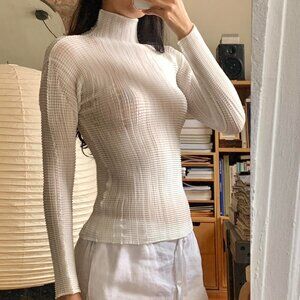 Issey Miyake T Wooly Turtleneck Long Sleeved Top White JP3